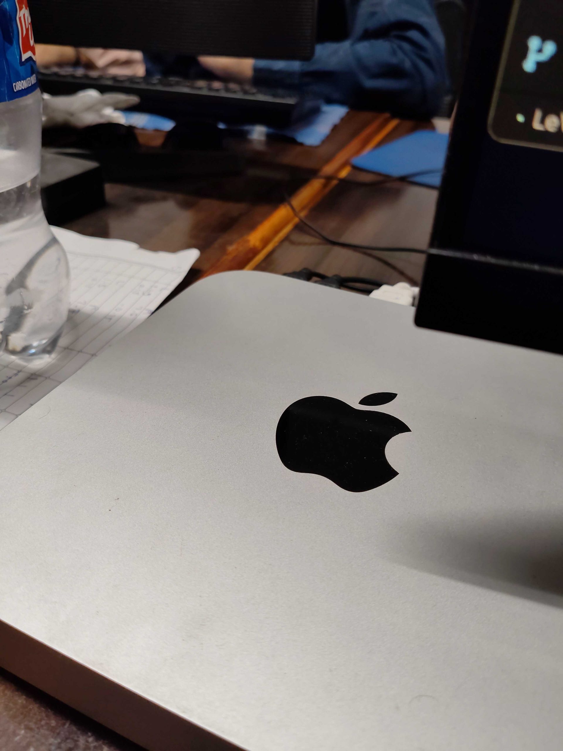apple