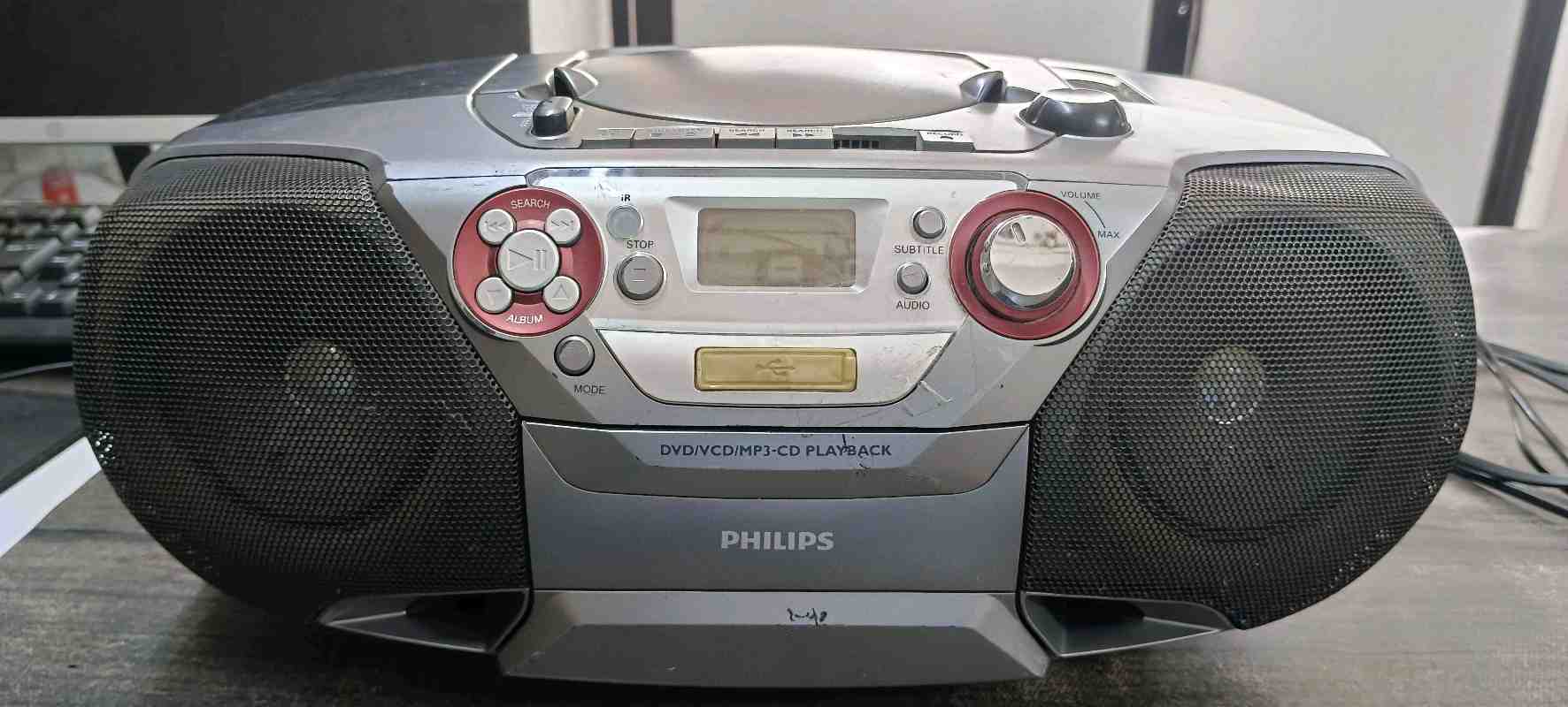 Philips boombox
