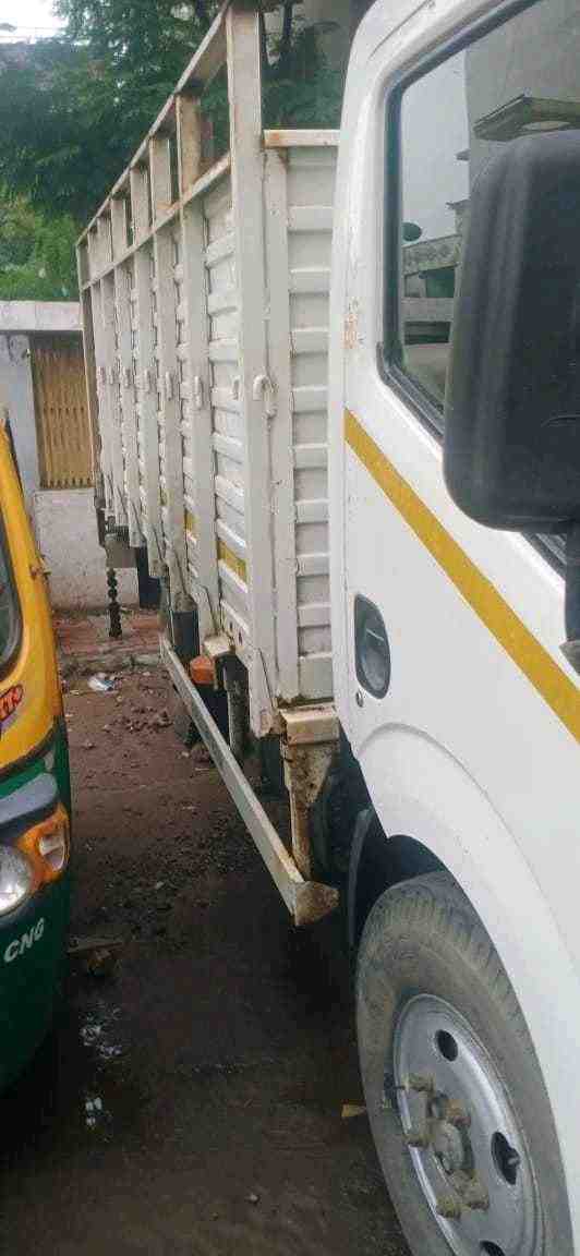 Ashok leyland partner 14 ft